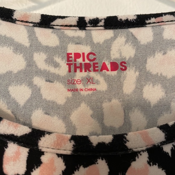 GIRLS DRESS. EPIC THREADS. - Picture 3 of 10